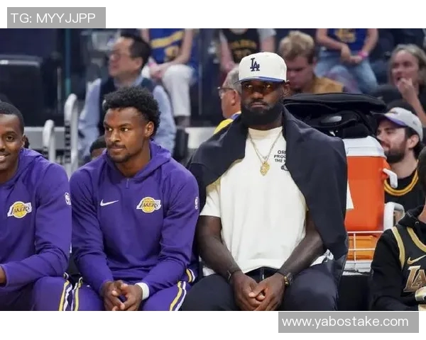 老詹再战49场将追平帕里什常规赛出场次数成历史第一