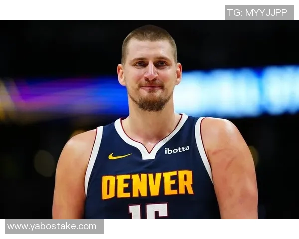 约基奇本赛季前31场比赛中已达16次三双超越威少16-17赛季的表现 约基奇本赛季前31场比赛中已达16次三双超越威少16-17赛季的表现