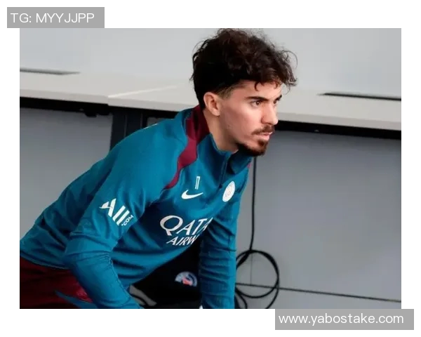 维蒂尼亚荣膺环足奖年度最佳中场助巴黎夺得六冠与欧国联冠军