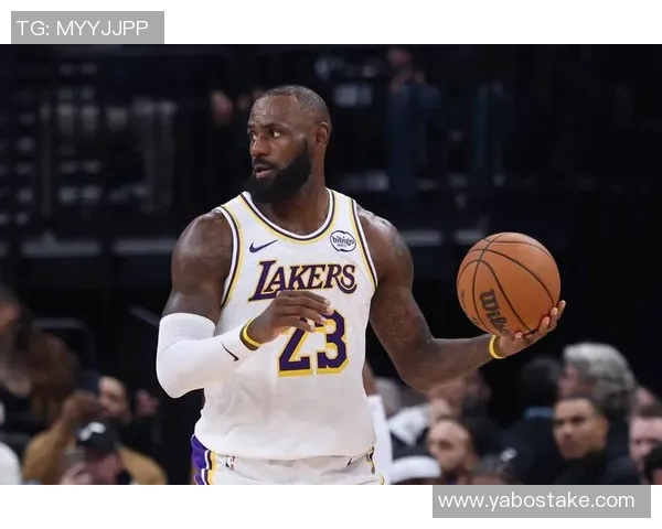 詹姆斯回忆童年训练经历强调团队战术转变的重要性 詹姆斯回忆童年训练经历强调团队战术转变的重要性